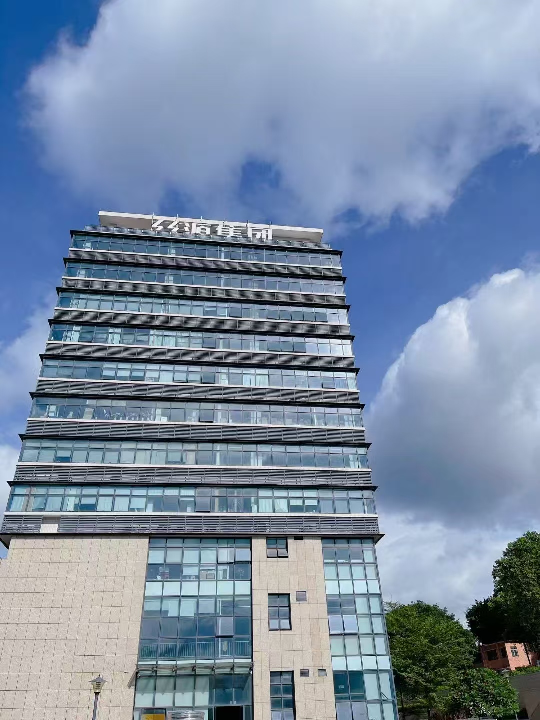 1760675326995877.jpg 3f44a2b0ed270a2b7e741ee701e4eec0.jpg